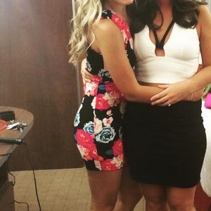 CHARLOTTE RUSSE floral bodycon dress